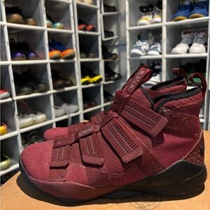 Size 12 Nike LeBron Soldier 11 SFG Burgundy
